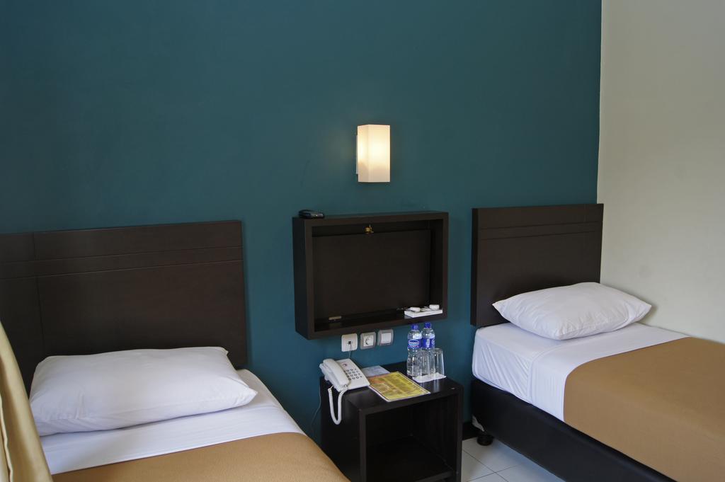 The Winner Premier Hotel Pemalang Habitación foto