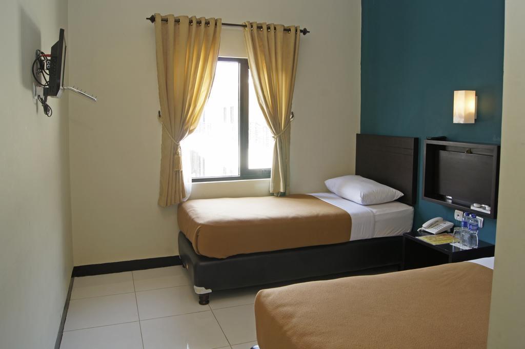 The Winner Premier Hotel Pemalang Habitación foto