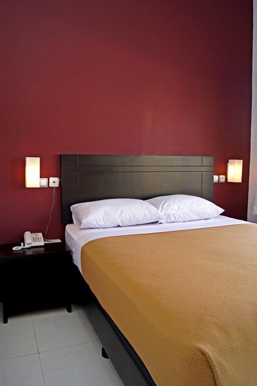 The Winner Premier Hotel Pemalang Habitación foto